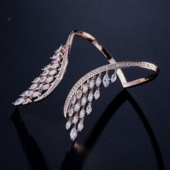Corvyn Angel Wings Women Bracelet