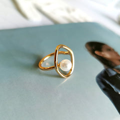 Avenor Dainty Pearl Women Ring