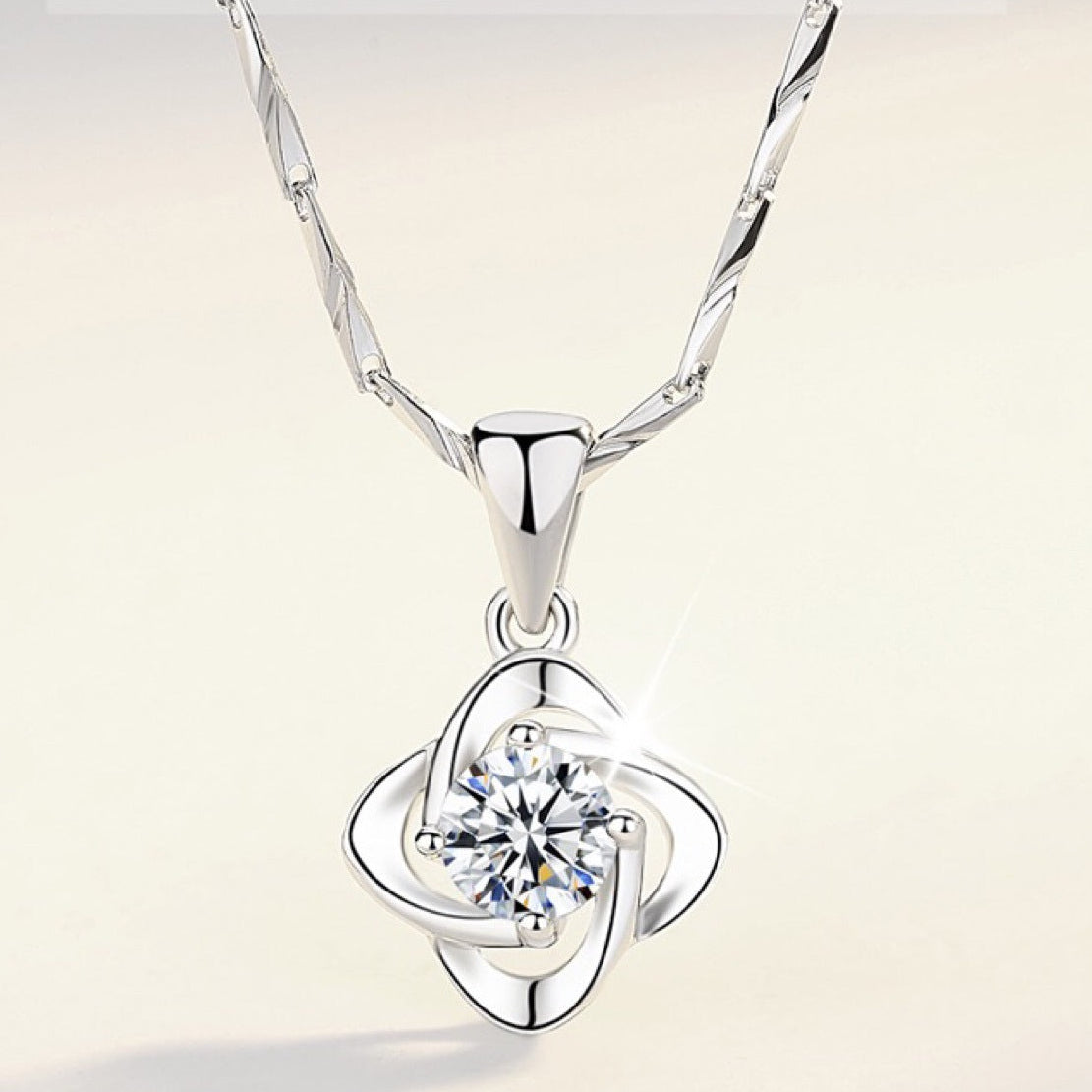 Necklace For Women, Clavicle Chain, Four-Leaf Clover Pendant, Trendy Korean Style With Moissanite, Birthday Gift For Girlfriend, White Gold-Plated Silver