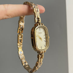 Internet Celebrity Middle Ancient Vintage Chain Watch Women's Retro Light Luxury Fritillaria High-value Fashionable Elegant Live Cross-border