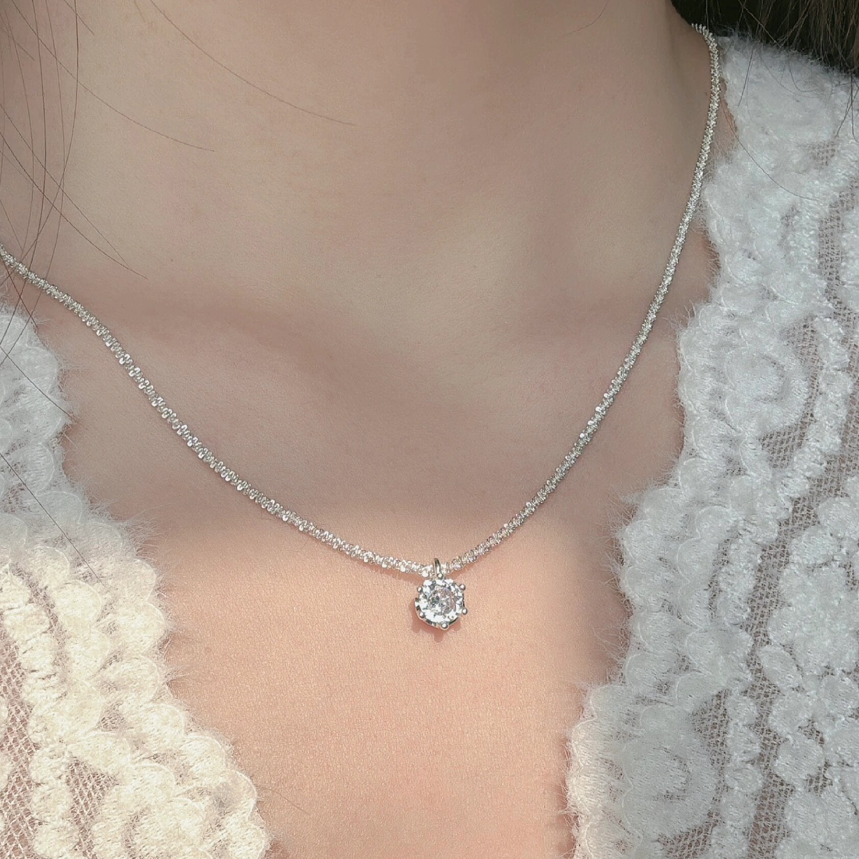 New Arrival White Diamond Sparkling Necklace Women's All-Match Starling Clavicle Chain Ins Style Advanced Sense Niche Light Luxury