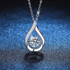 Live Explosions Zircon Pendant Women's Necklace 1 Karat Korean Wind Smart Water Droplets Moissanite Pendant Manufacturers Wholesale