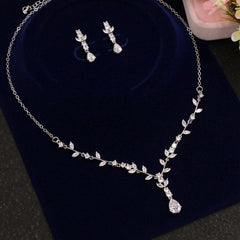 Auvine Zircon Ornament Necklace And Earrings (Set of 2)