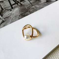 Avenor Dainty Pearl Women Ring