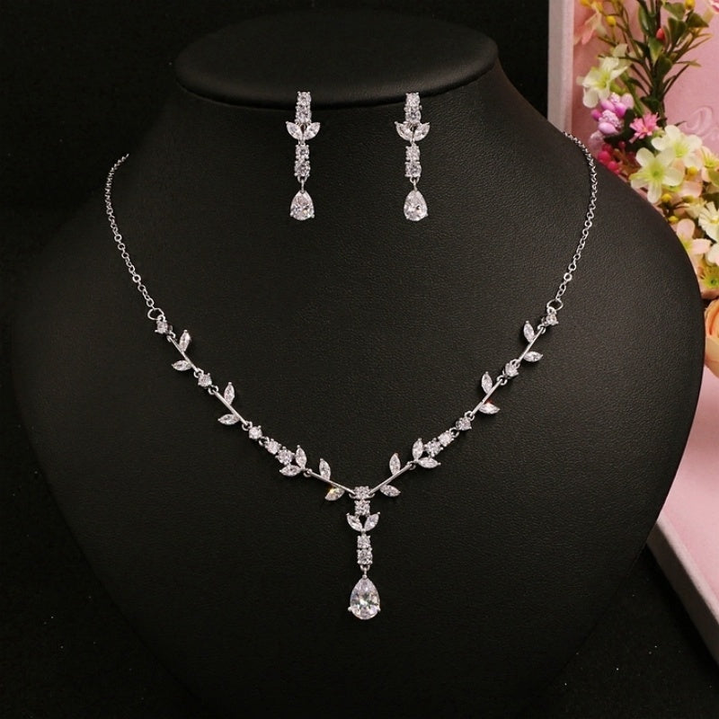 Auvine Zircon Ornament Necklace And Earrings (Set of 2)